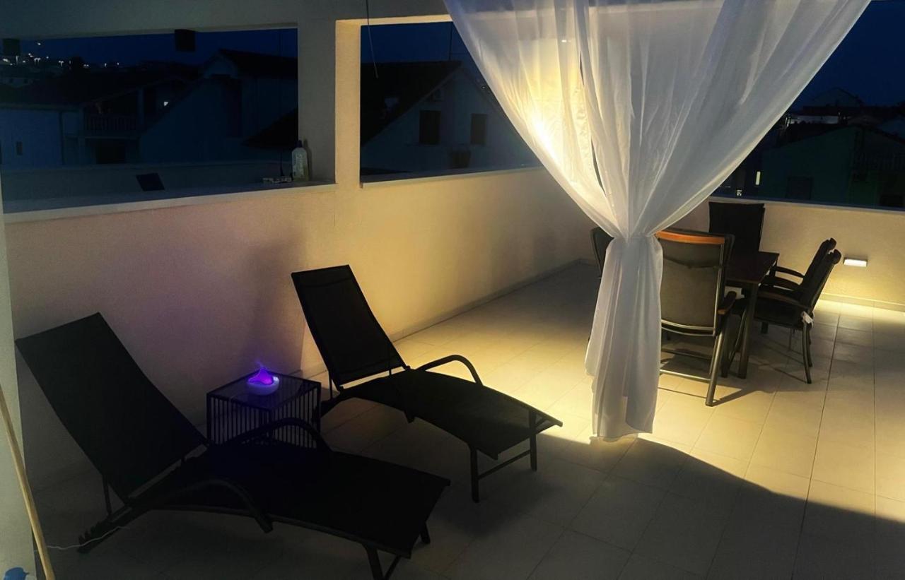 Olive Oasis Penthouse With Jacuzzi Apartment Zadar Exterior photo